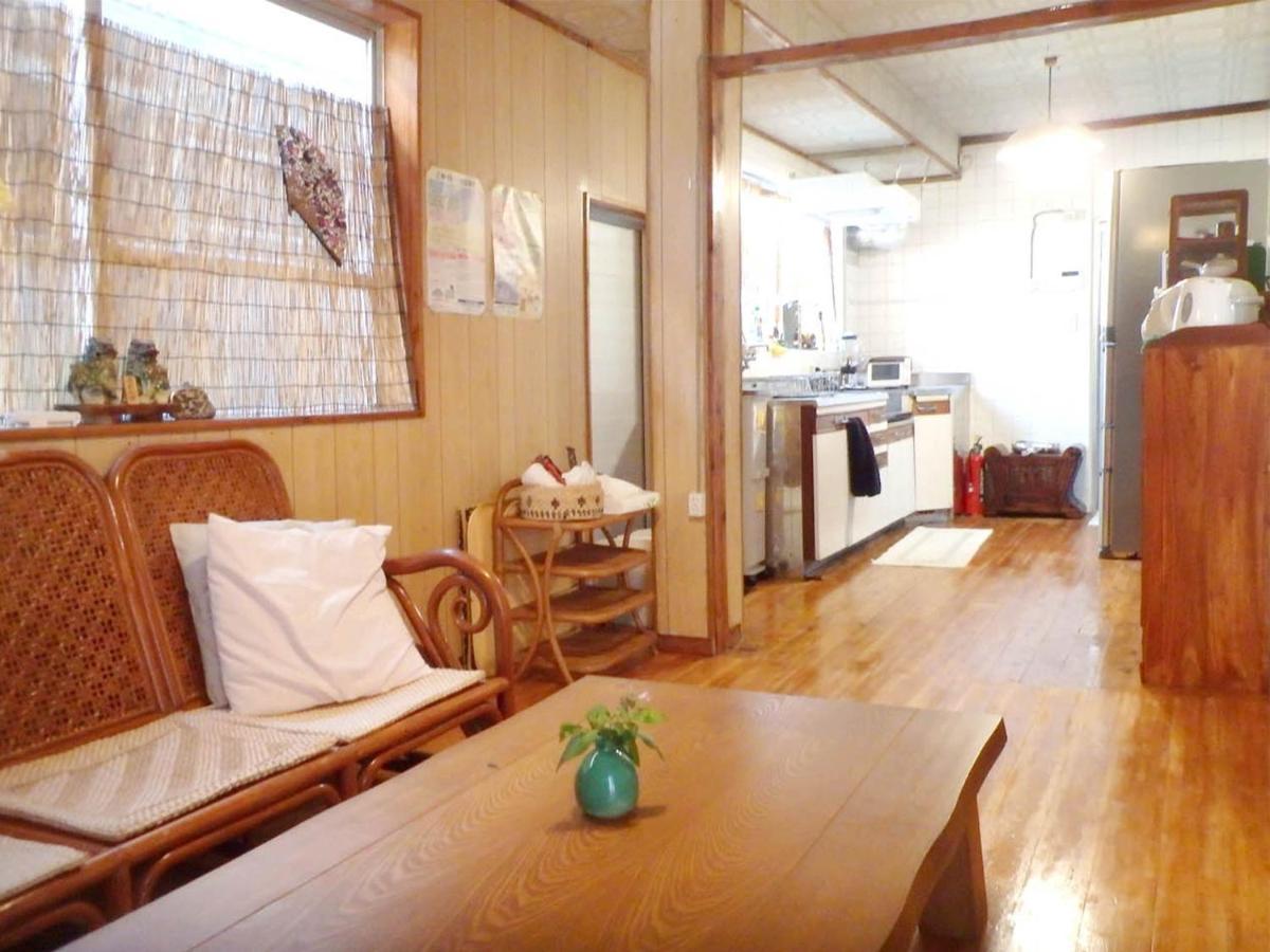 石垣島 一棟貸切りのお宿 ちゅら赤瓦 Ishigaki  المظهر الخارجي الصورة